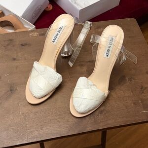 💥NI💥 Steve Madden Transparent Strap Heels - Nude